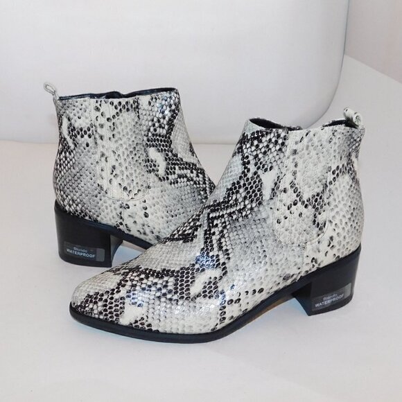 BLONDO Elvina Snake Print Chelsea Boot 8 New - Picture 3 of 6